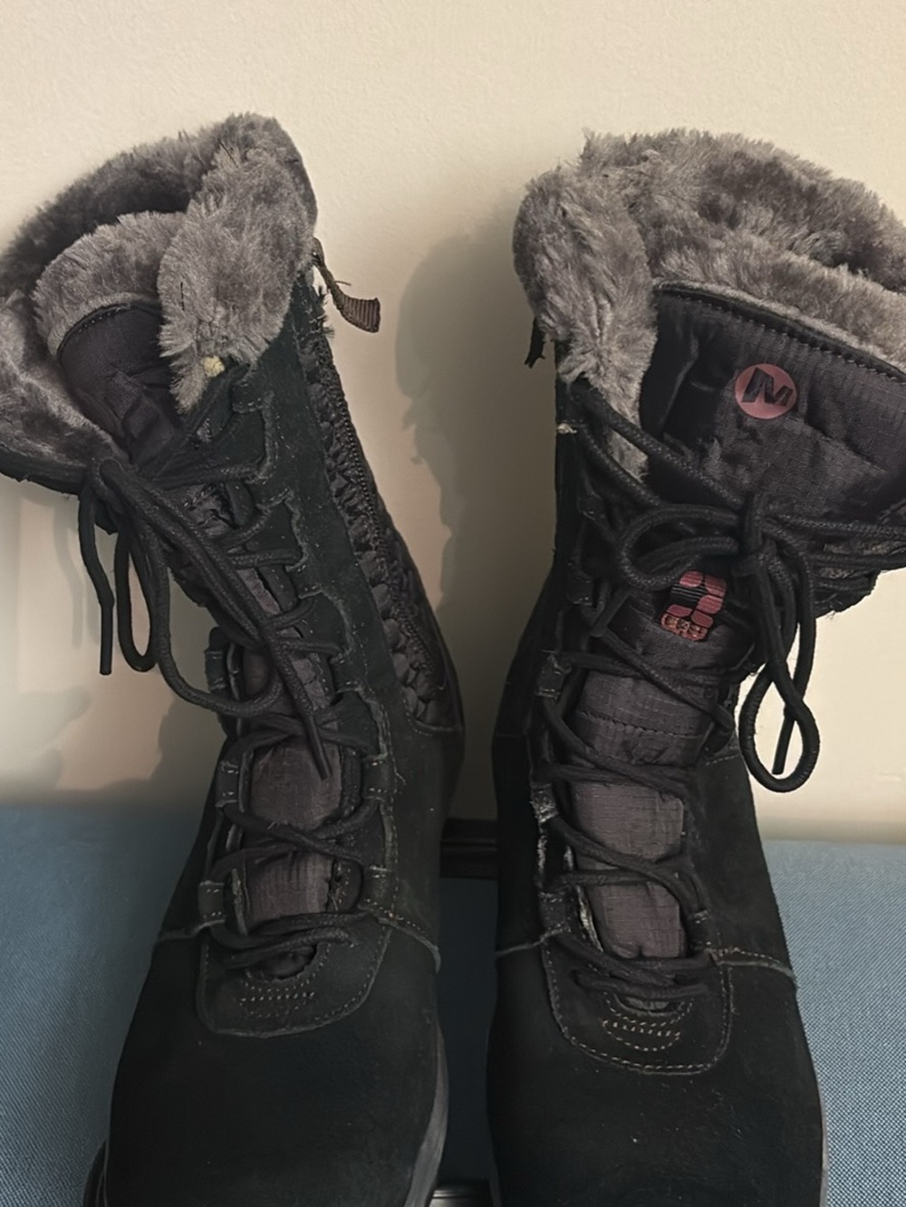 Merrell Black Winter Lace-Up Boots with Gray Faux Fur Collar